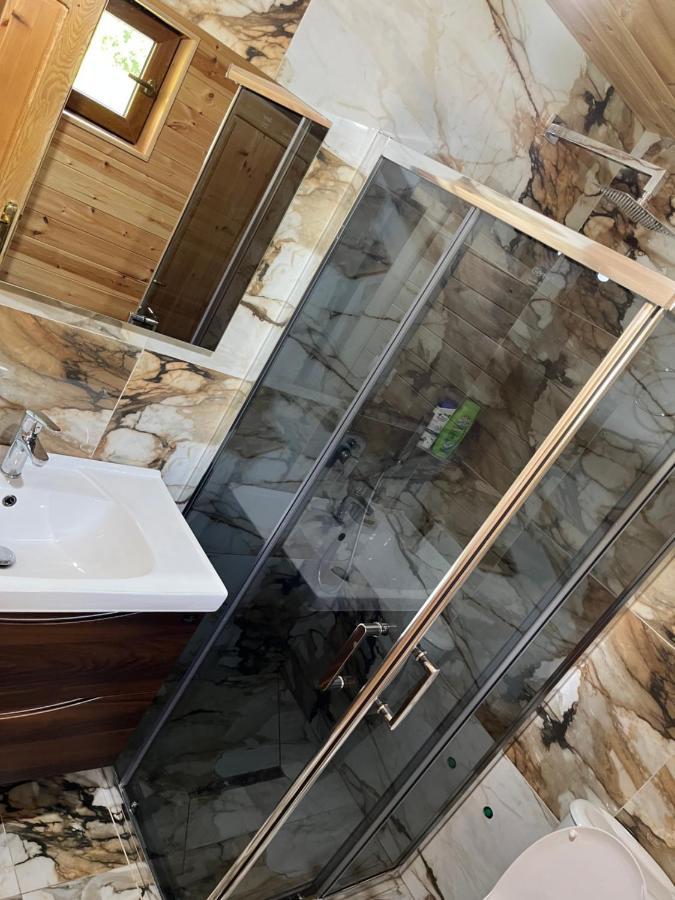 Hotel Bujtina Leke Gerla Theth Zewnętrze zdjęcie